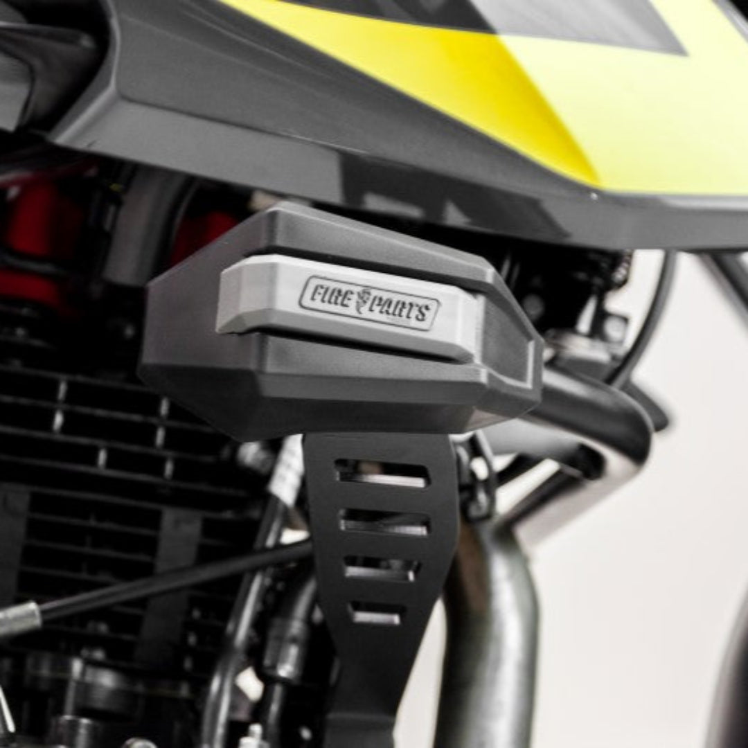 DEFENSA GHOST NEGRO-GRIS TVS APACHE 200