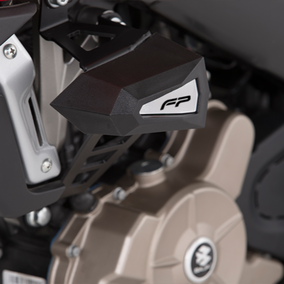DEFENSA NUCLEAR PULSAR 200 NS NEGRO